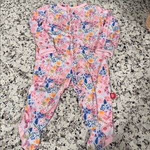 Magnetic Me Girl Onesie Pink Flowers 0-3 Floral Baby Soft
